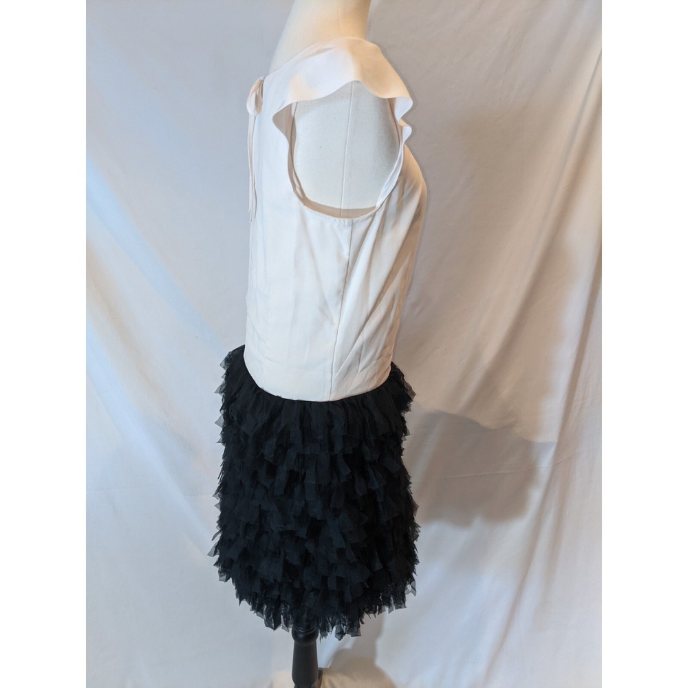 Gap Women's Dress Ruffle Bottom Size 4 Black White Colorblock - Picture 2 of 12